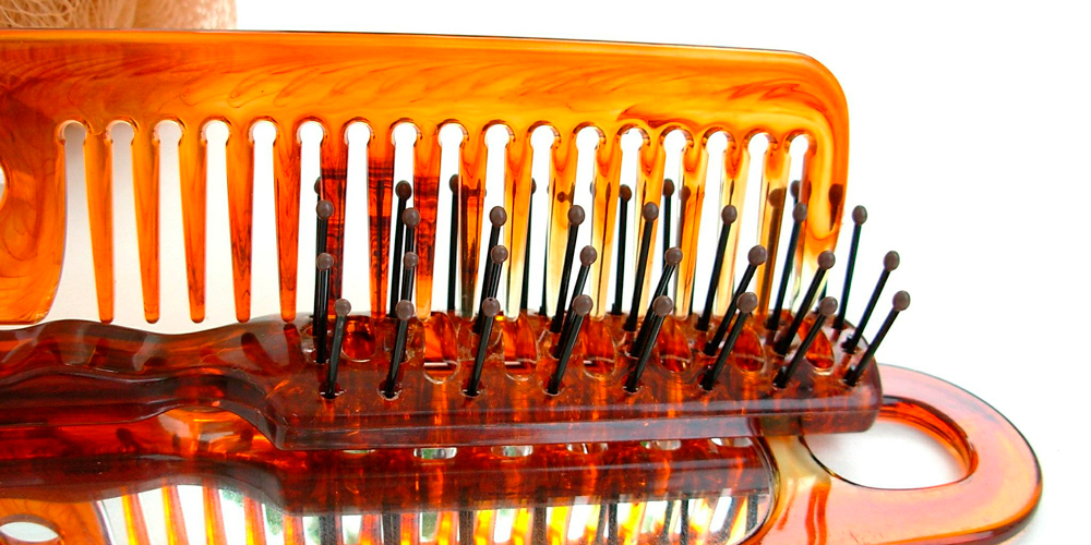 limpiar los cepillos del pelo