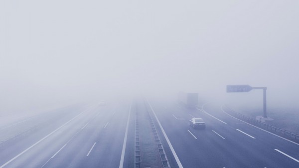 Cómo conducir con niebla de forma segura